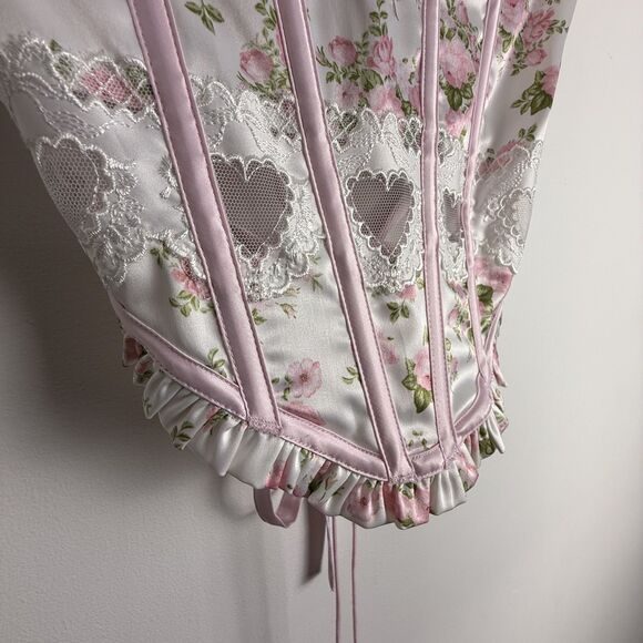 For Love & Lemons Naima Bustier Corset Top – Pink Floral Lace-Up Ribbon Tie - Picture 11 of 12